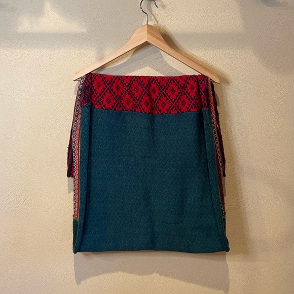 H&M Red Green Christmas Fair Isle Infinity Thick Knit Scarf One Size - Picture 3 of 6